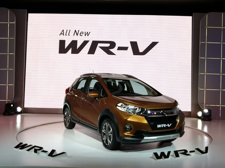 2017 Honda WR-V image gallery